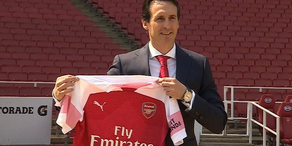 Unai Emery signing in Arsenal